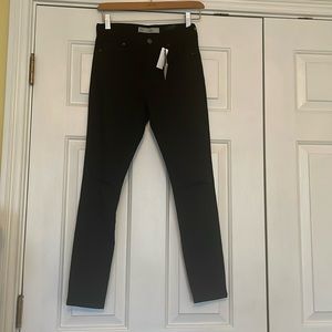 NWT Topshop Moto Leigh Black Ankle Grazer Jeans
